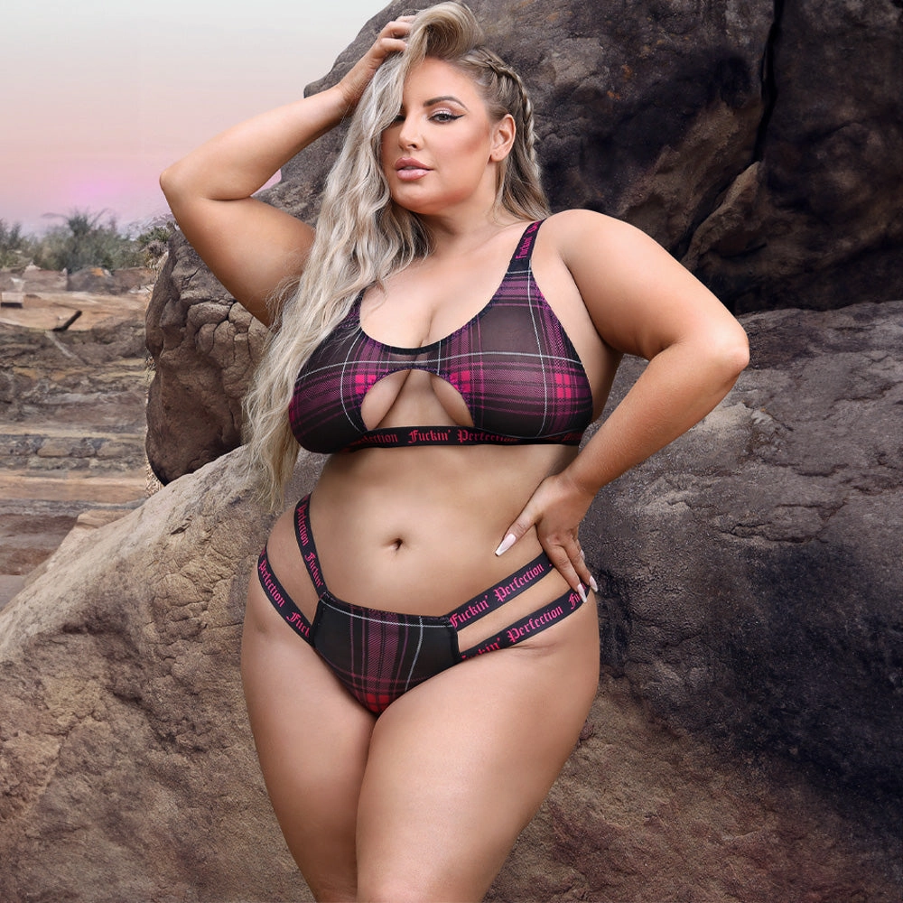 Fantasy Lingerie Vibes Fuckin' Perfection Bralette & Panty - Curvy