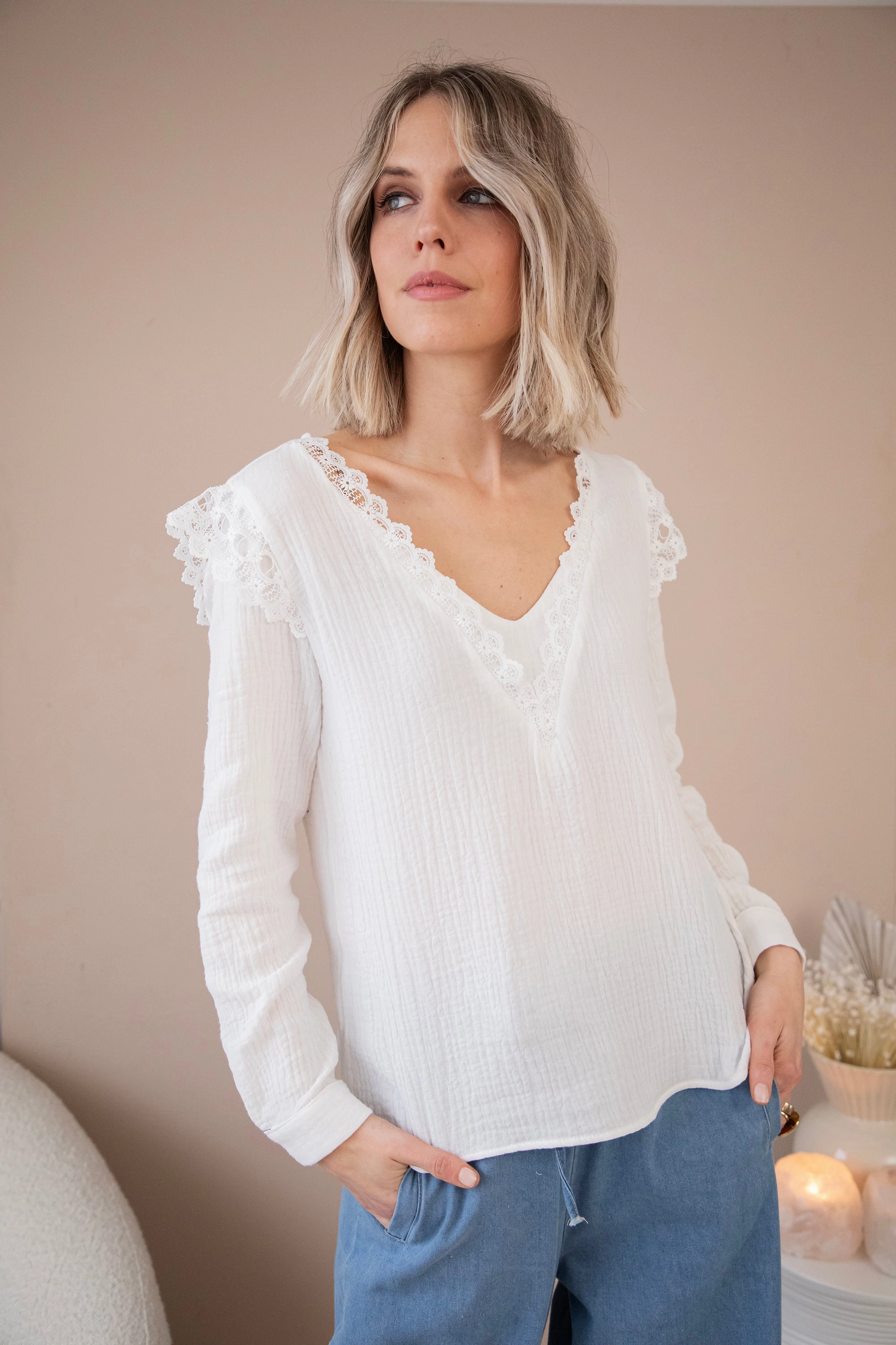 Love The Lace & Tetra White - Blouse