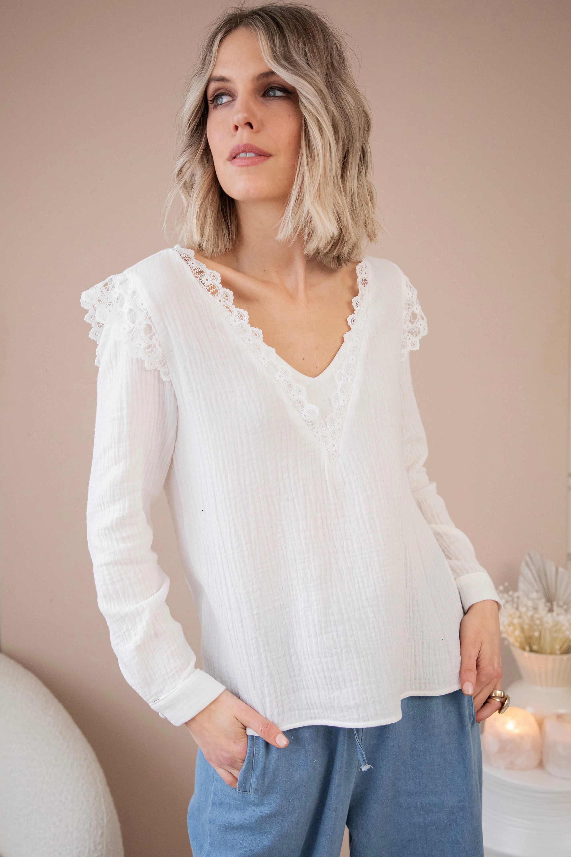 Love The Lace & Tetra White - Blouse