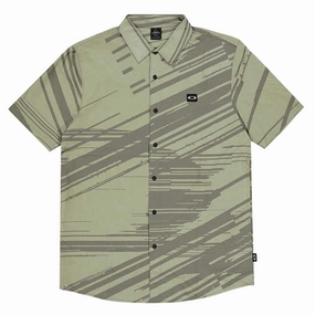 Oakley - Men's Tempo Woven Short Sleeve Shirt (FOA404022 7AW)