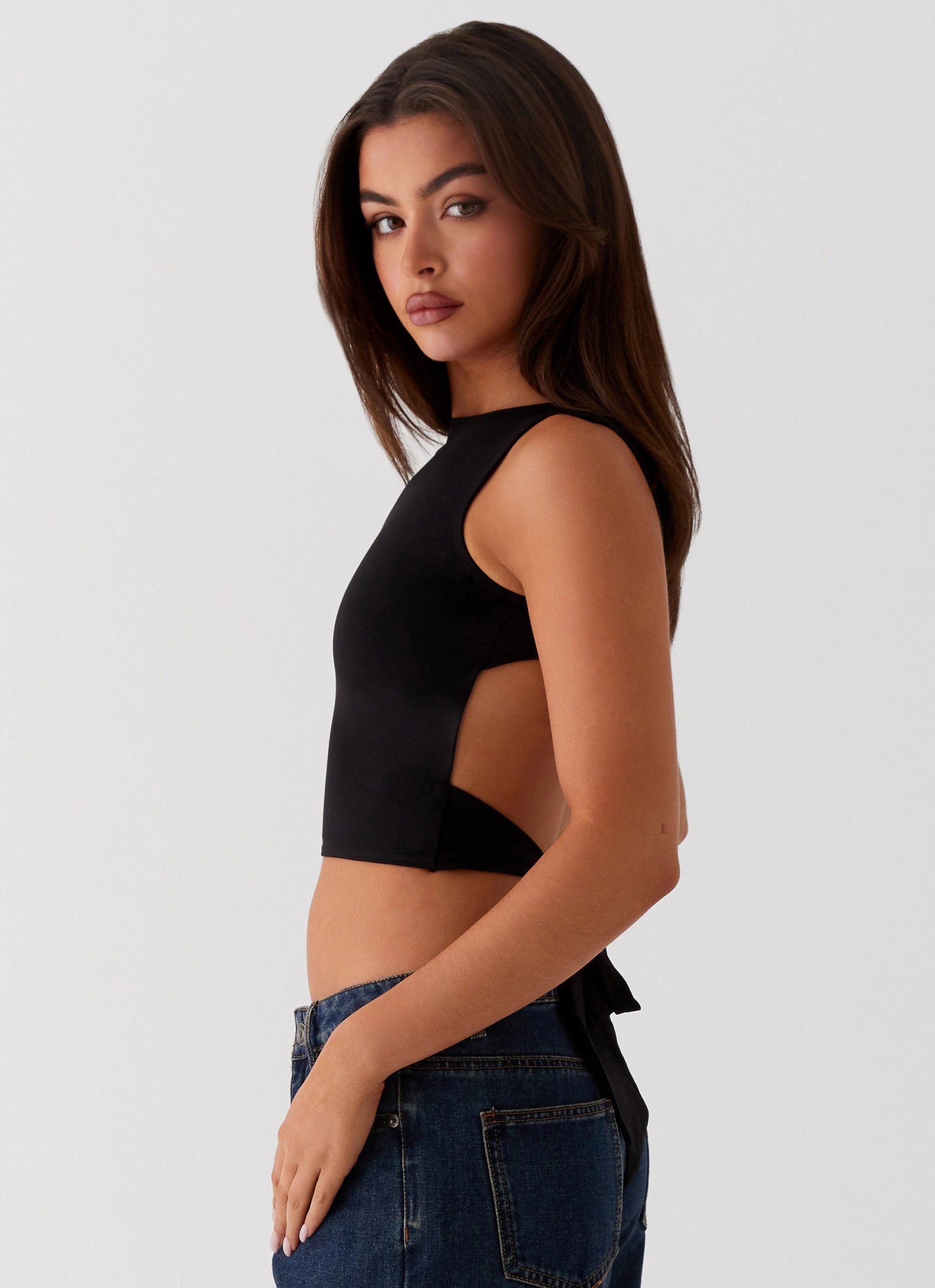 Saskie Crop Top - Black