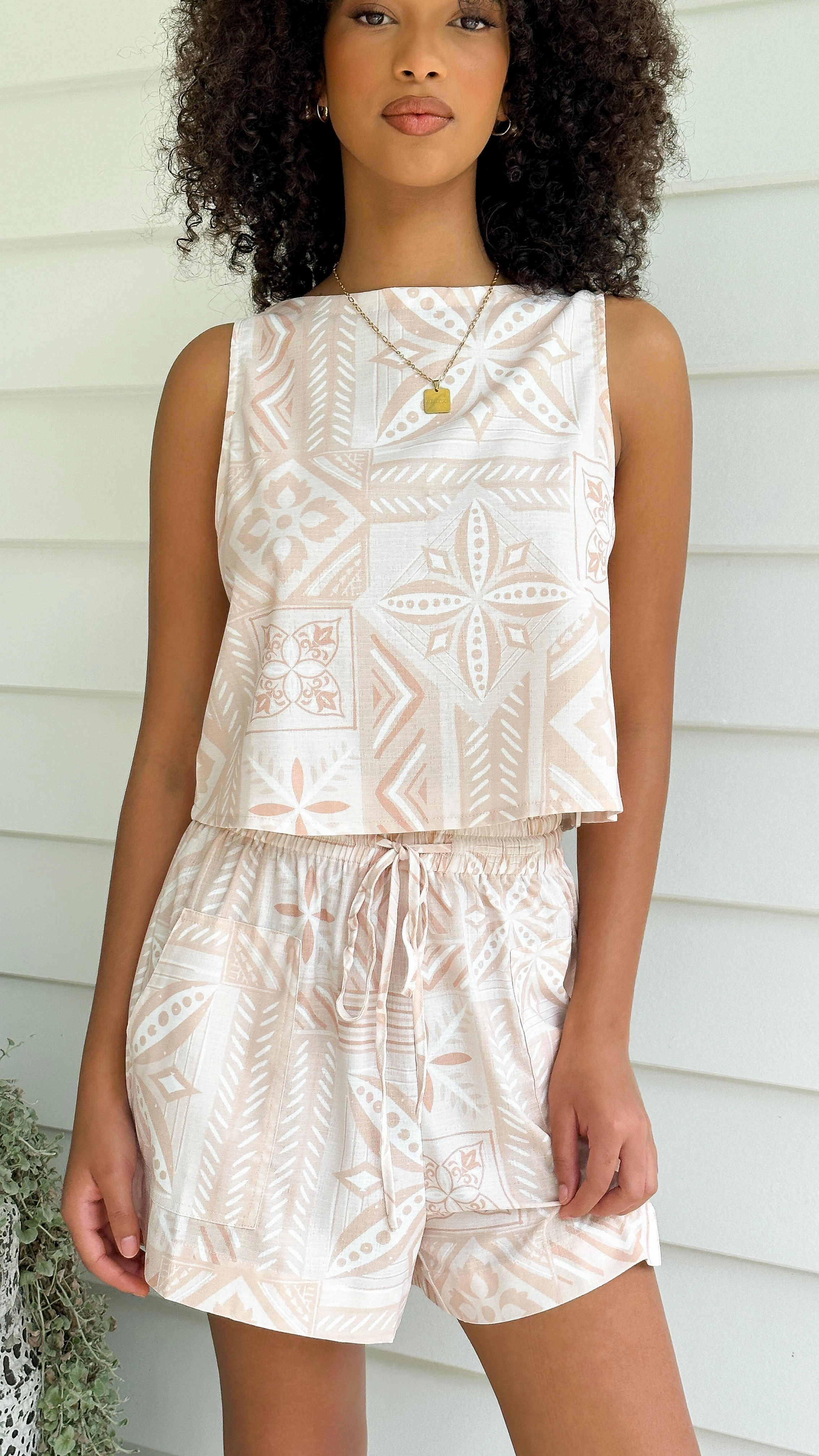 Yanni Shorts - Beige Summer
